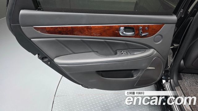 Hyundai Equus 2014 — photo 15