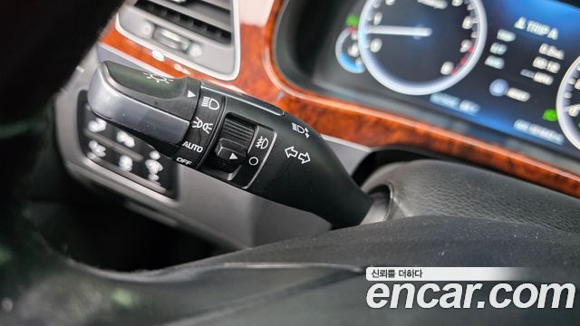 Hyundai Equus 2014 — photo 27