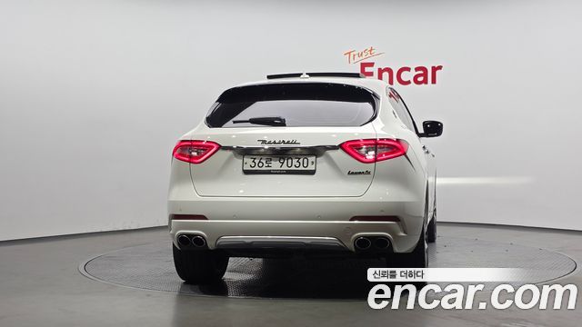 Maserati Levante 2017 — photo 4