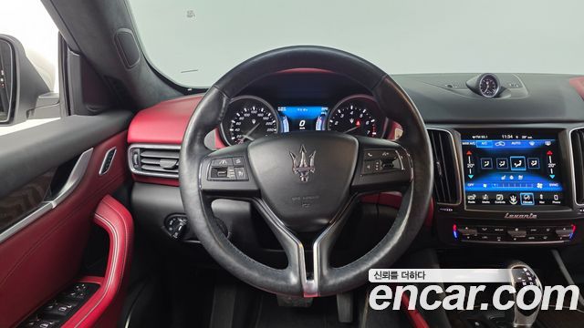 Maserati Levante 2017 — photo 13