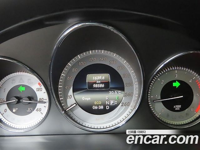Mercedes-Benz GLK-Class 2015 — photo 6