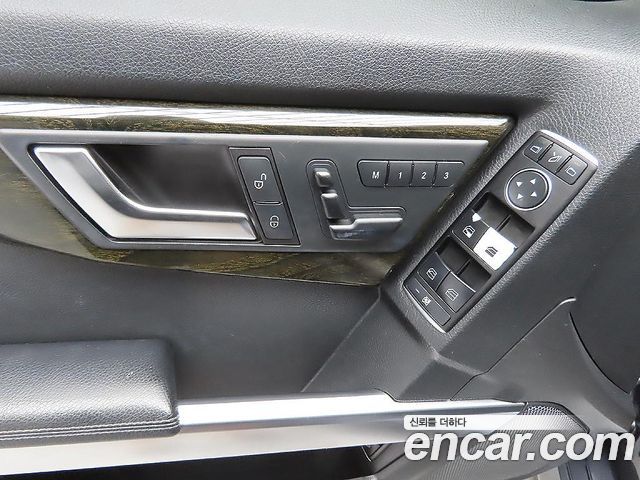 Mercedes-Benz GLK-Class 2015 — photo 12
