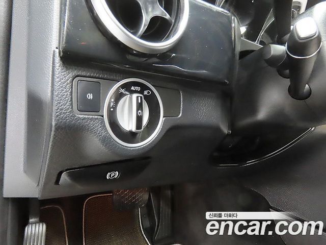Mercedes-Benz GLK-Class 2015 — photo 13