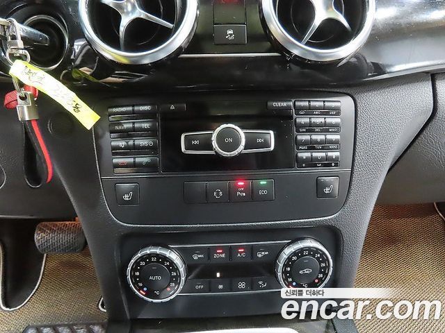 Mercedes-Benz GLK-Class 2015 — photo 15