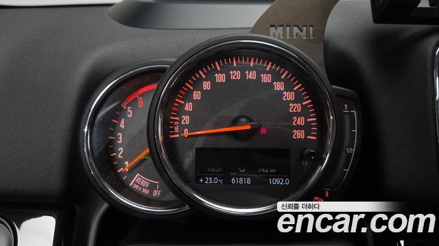 Mini Countryman 2018 — photo 11