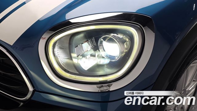 Mini Countryman 2018 — photo 8