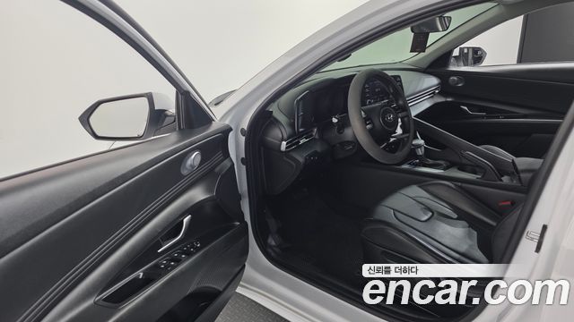 Hyundai AVANTE 2023 — photo 10