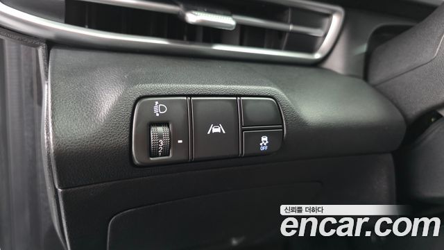 Hyundai AVANTE 2023 — photo 12