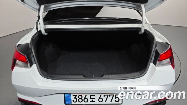 Hyundai AVANTE 2023 — photo 20