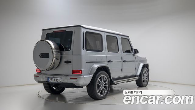 Mercedes-Benz G-Class 2025 — photo 4