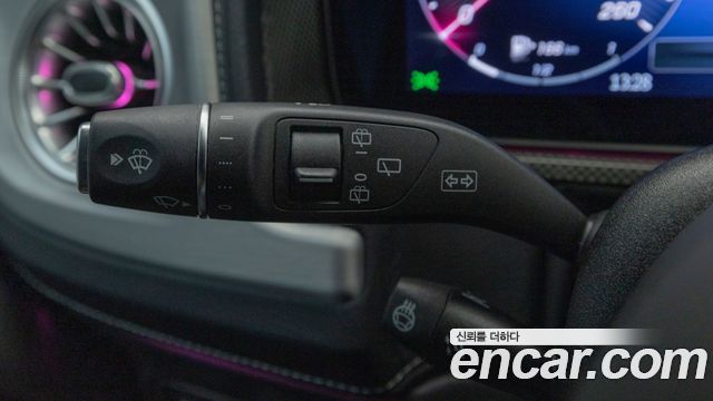 Mercedes-Benz G-Class 2025 — photo 17