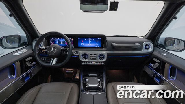 Mercedes-Benz G-Class 2025 — photo 20