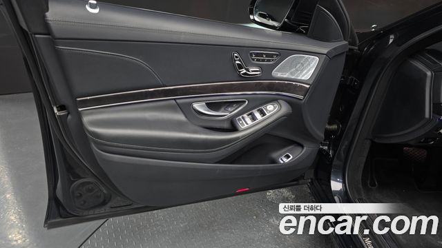 Mercedes-Benz S-Class 2017 — photo 14