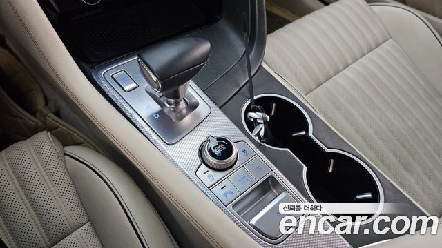 Genesis G70 2023 — photo 12