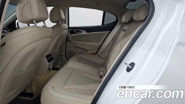 Genesis G70 2023 — photo 16