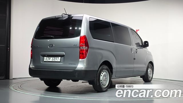 Hyundai Starex 2019 — photo 2
