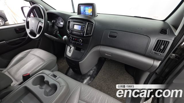 Hyundai Starex 2019 — photo 7