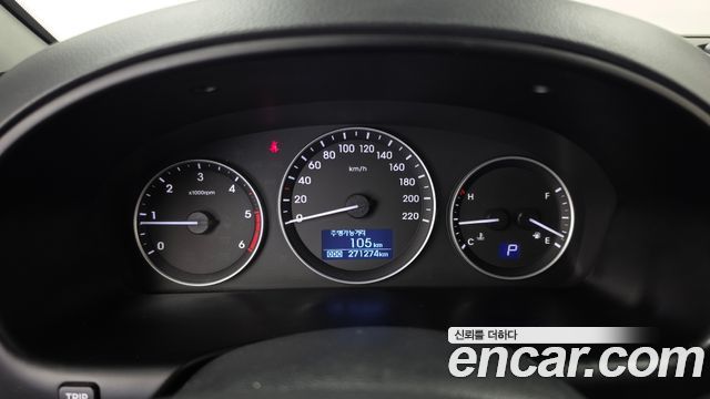 Hyundai Starex 2019 — photo 8