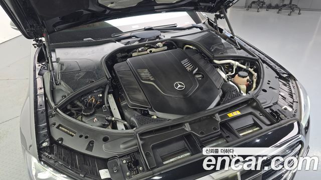 Mercedes-Benz S-Class 2022 — photo 6