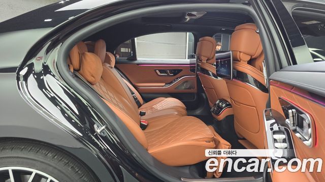 Mercedes-Benz S-Class 2022 — photo 17