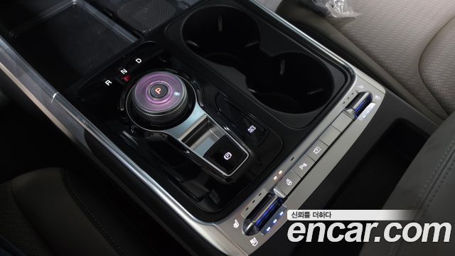 Kia Canival 2025 — photo 12