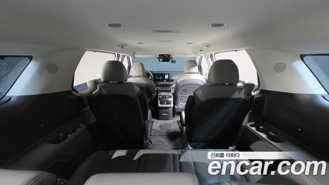 Kia Canival 2025 — photo 34