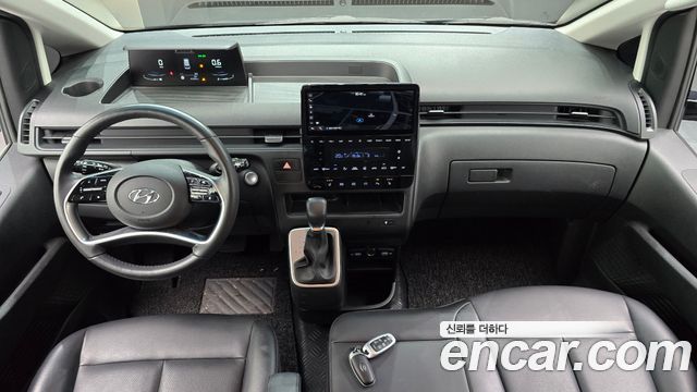 Hyundai Staria 2023 — photo 10