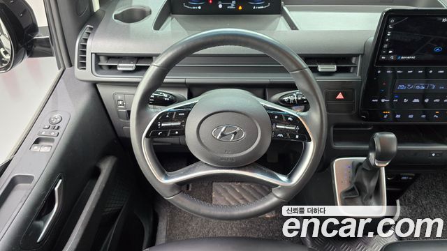 Hyundai Staria 2023 — photo 19