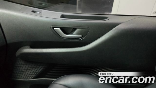 Hyundai Staria 2023 — photo 15