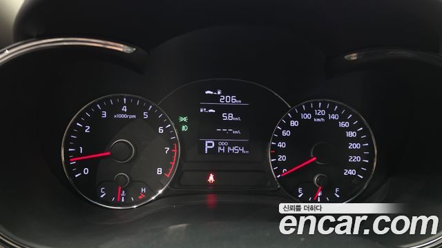 Kia K3 2015 — photo 11
