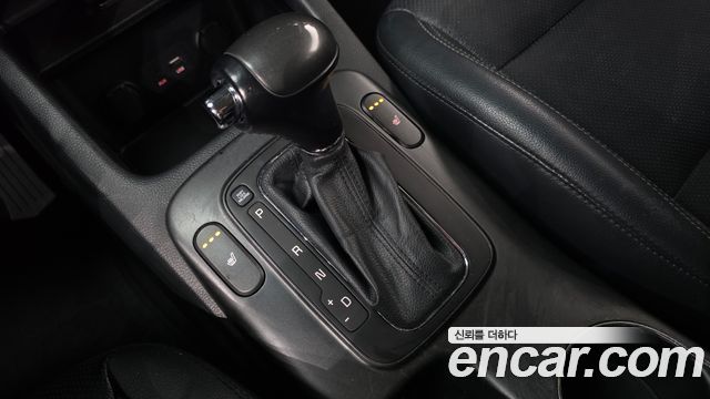 Kia K3 2015 — photo 12