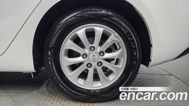 Kia K3 2015 — photo 7