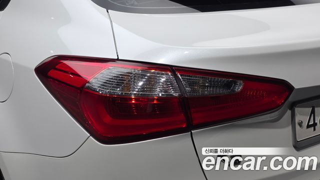 Kia K3 2015 — photo 9