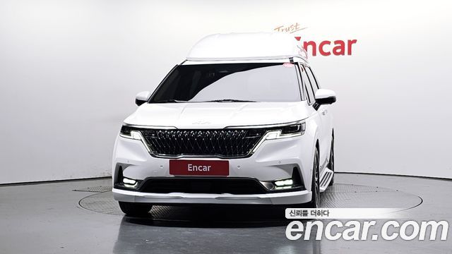 Kia Canival 2023 — photo 3
