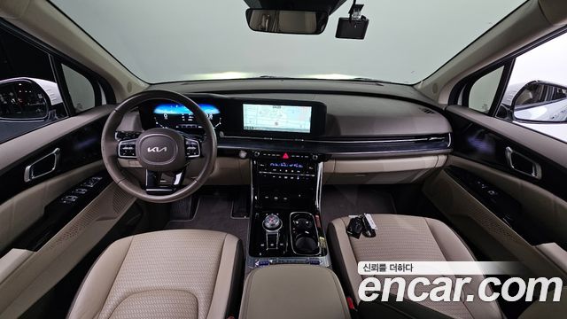 Kia Canival 2023 — photo 7