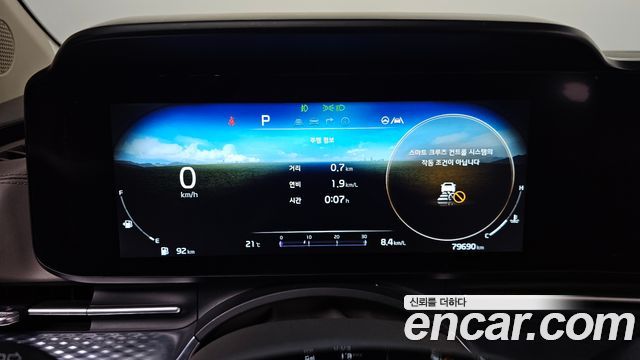 Kia Canival 2023 — photo 8