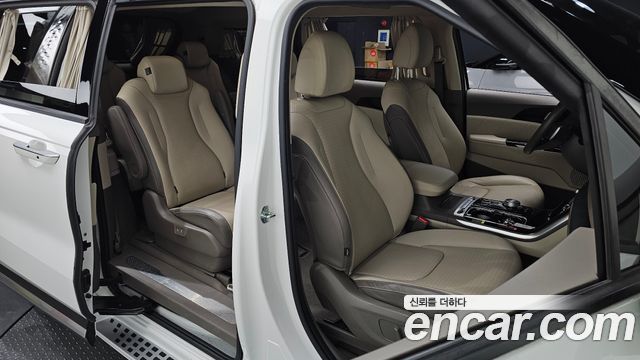 Kia Canival 2023 — photo 10