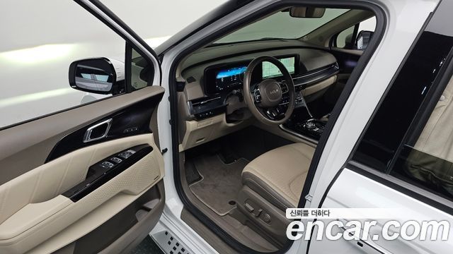 Kia Canival 2023 — photo 11