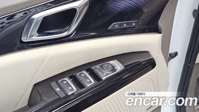 Kia Canival 2023 — photo 15