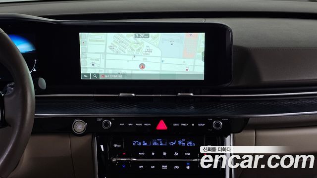 Kia Canival 2023 — photo 17
