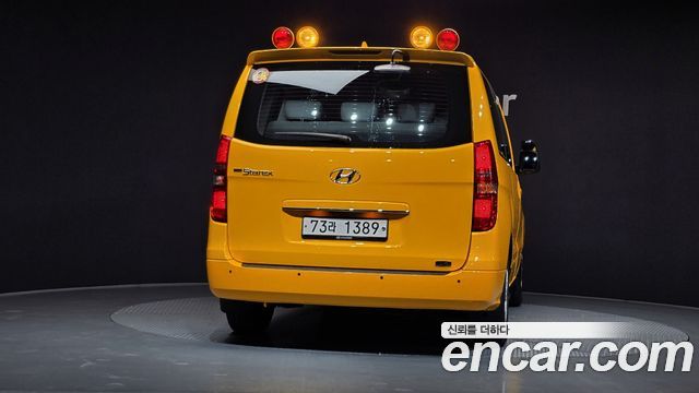 Hyundai Starex 2021 — photo 4