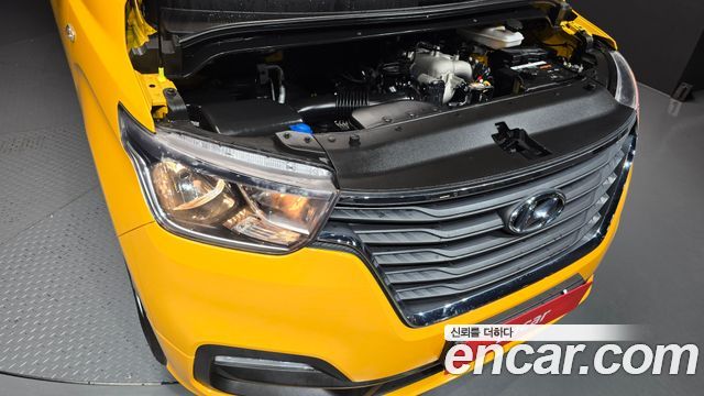 Hyundai Starex 2021 — photo 6