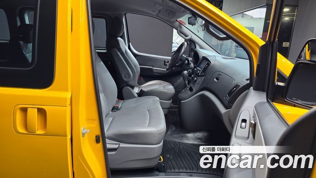 Hyundai Starex 2021 — photo 17