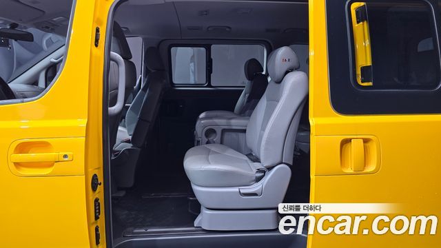 Hyundai Starex 2021 — photo 18