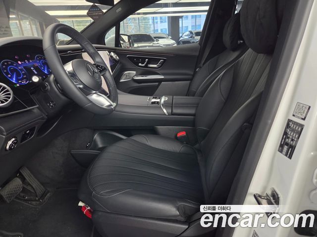 Mercedes-Benz EQE 2026 — photo 10