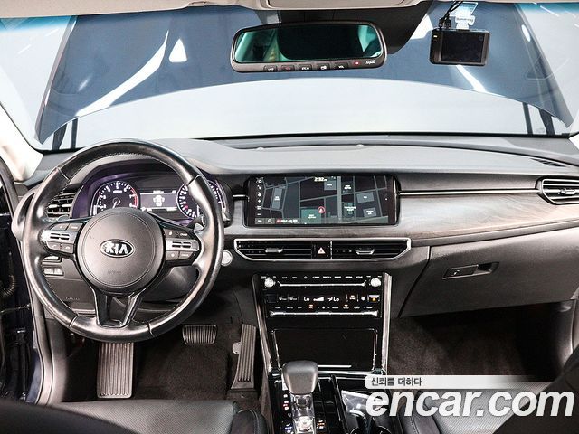 Kia K7 2020 — photo 12