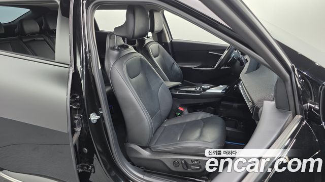 Kia EV6 2023 — photo 12