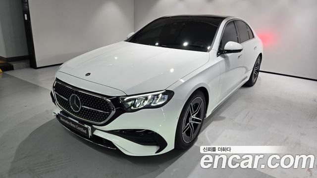 Mercedes-Benz E-Class 2026 — photo 1