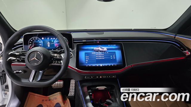 Mercedes-Benz E-Class 2026 — photo 17