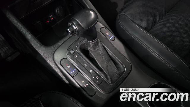 Kia K3 2015 — photo 12